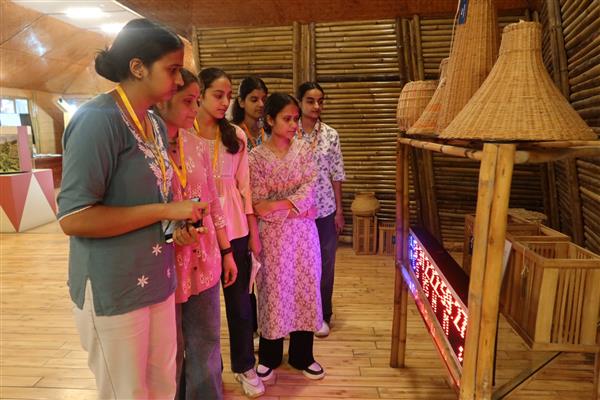 Visit to CSIR–Institute of Himalayan Bioresource T